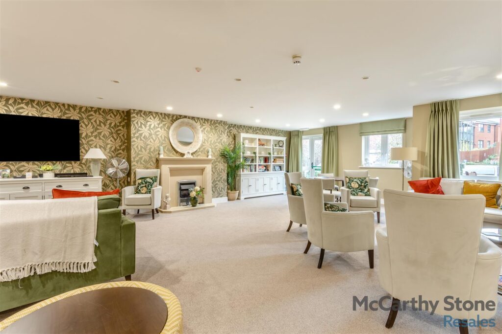 Goodes Court, Baldock Road, Royston, Herts, SG8 5FF