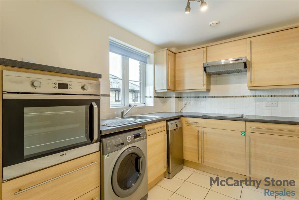 Goodes Court, Baldock Road, Royston, Herts, SG8 5FF