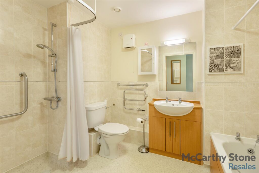 Goodes Court, Baldock Road, Royston, Herts, SG8 5FF
