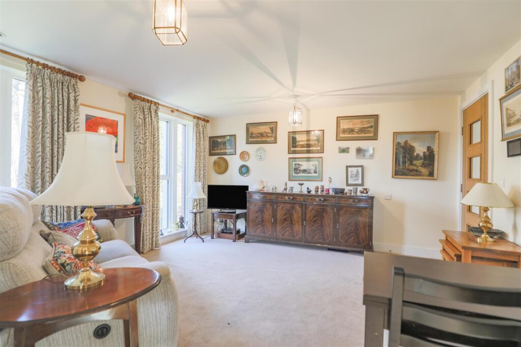 Glenhills Court, Little Glen Road, Glen Parva, Leicester