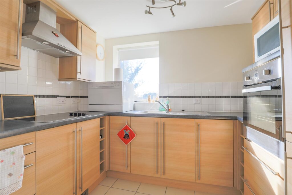 Glenhills Court, Little Glen Road, Glen Parva, Leicester