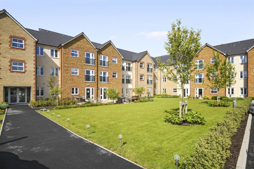 33 Eastland Grange, 16 Valentine Road, Hunstanton