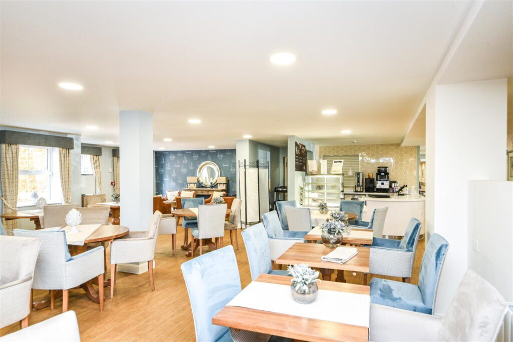 33 Eastland Grange, 16 Valentine Road, Hunstanton