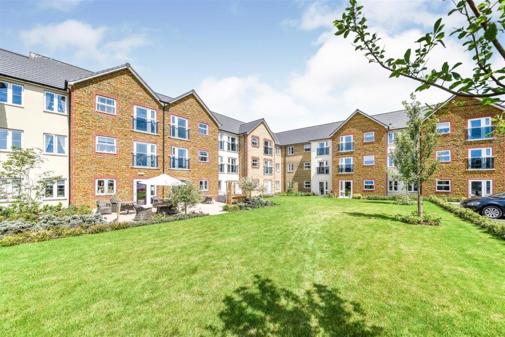 33 Eastland Grange, 16 Valentine Road, Hunstanton