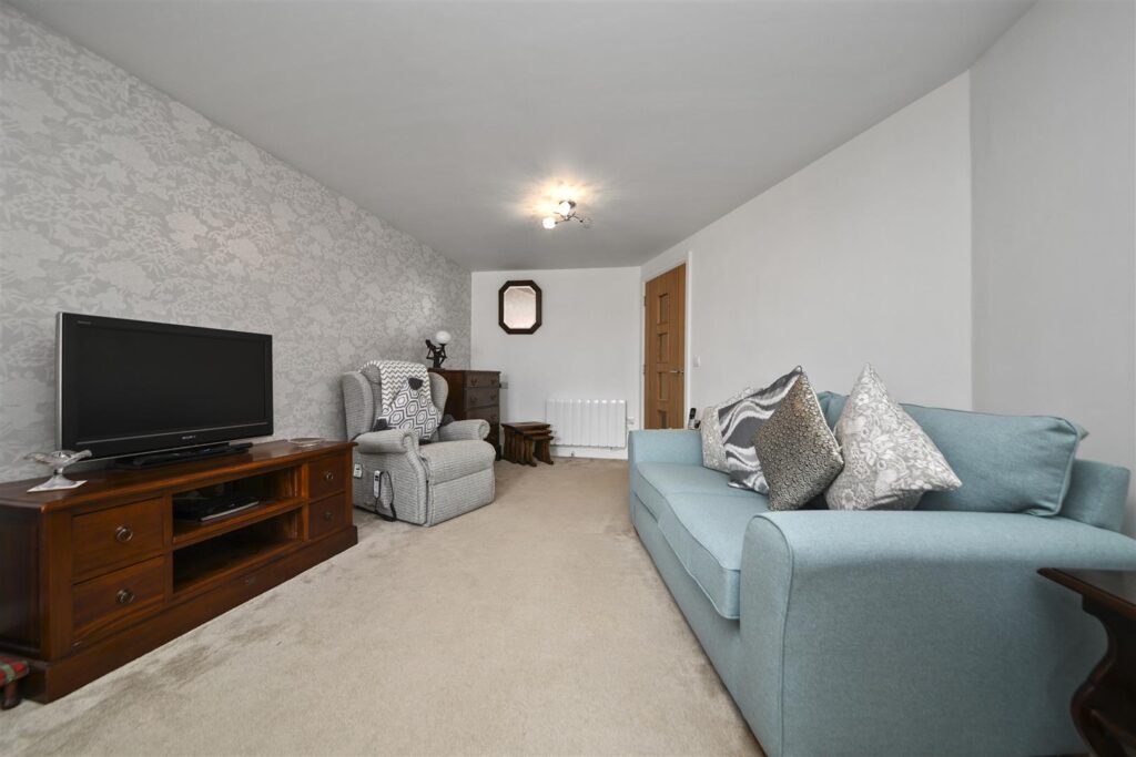 33 Eastland Grange, 16 Valentine Road, Hunstanton