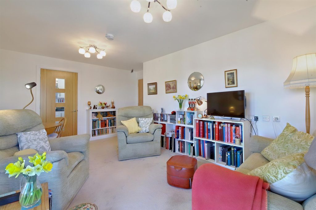 Miami House, Princes Road, Chelmsford, Essex, CM2 9GE