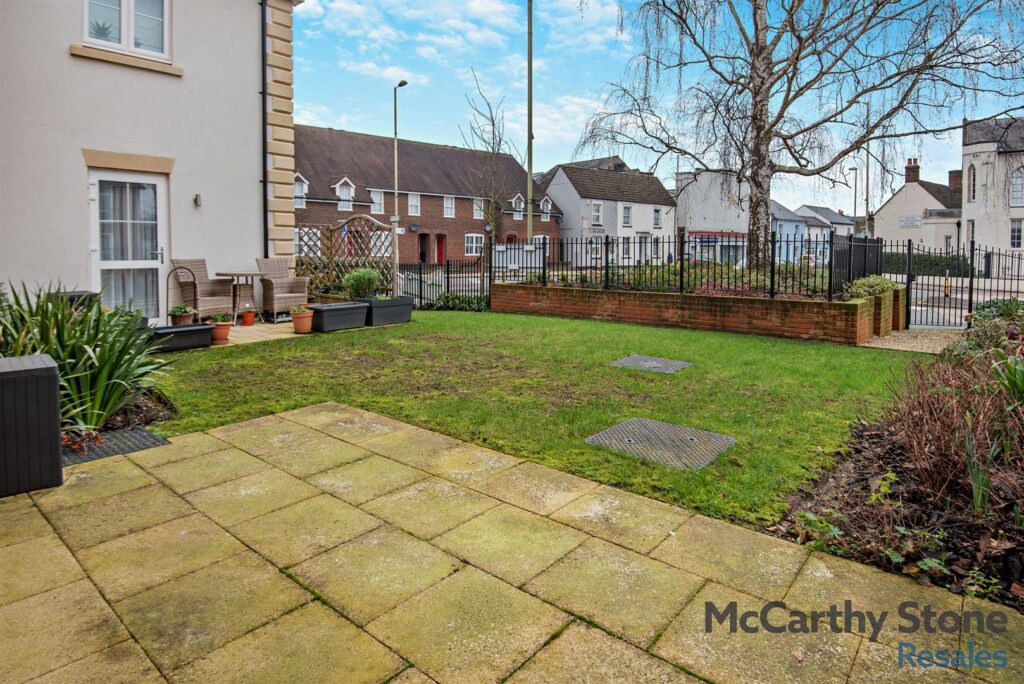 Queen Elizabeth Place, Orchard Lane, Alton