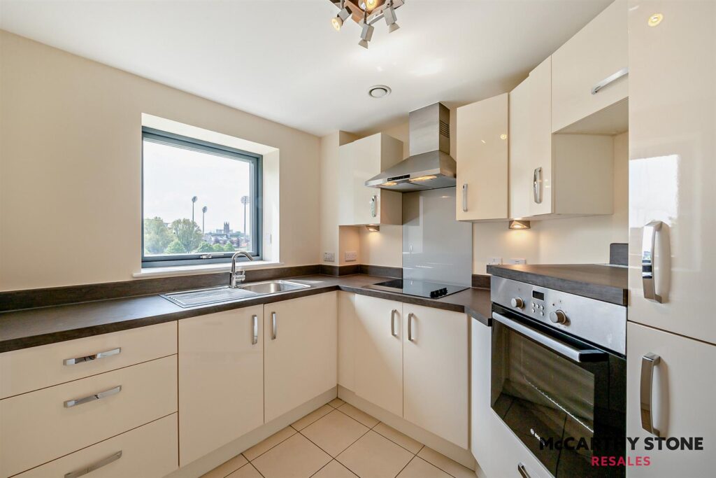 Lock House, Keeper Close, Taunton, Somerset, TA1 1AX