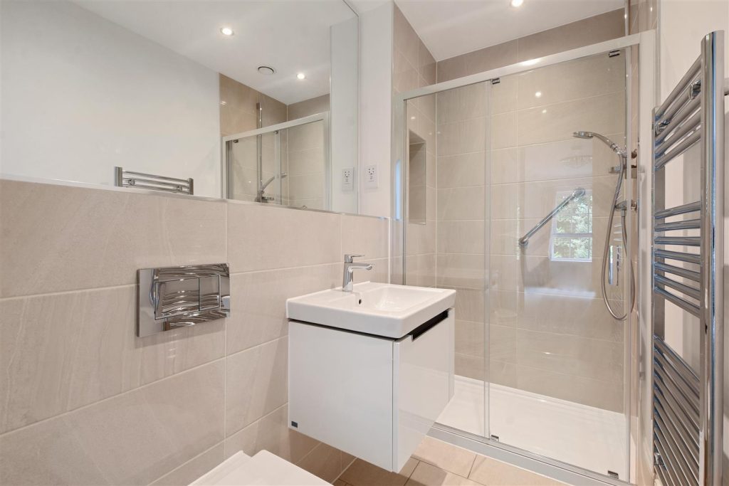 The Cloisters, High Street, Great Missenden, HP16 0AA