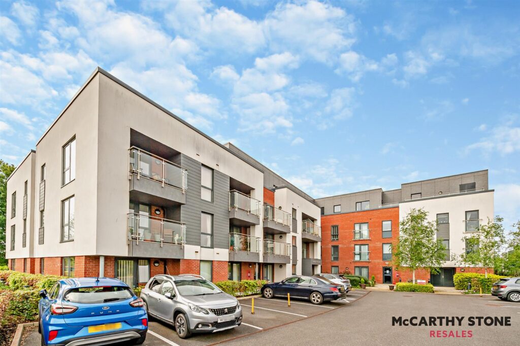 Lock House, Keeper Close, Taunton, Somerset, TA1 1AX