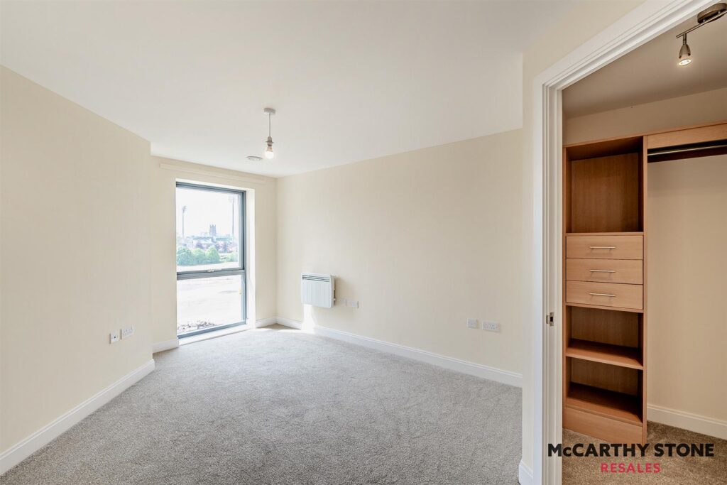 Lock House, Keeper Close, Taunton, Somerset, TA1 1AX