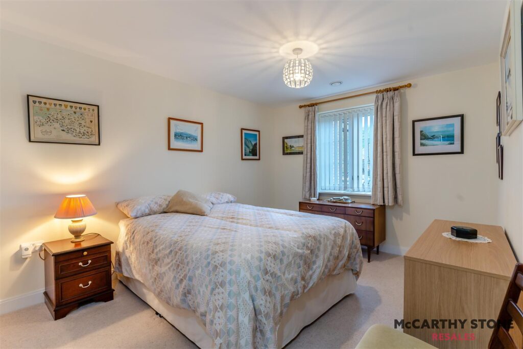 Fern Court, Gower Road, Sketty, Swansea, West Glamorgan, SA2 9BH