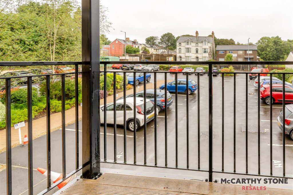 Fern Court, Gower Road, Sketty, Swansea, West Glamorgan, SA2 9BH