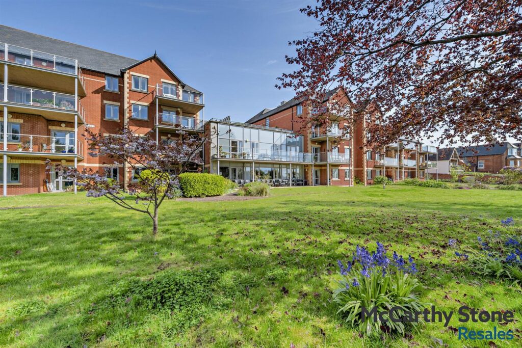 Roswell Court, Douglas Avenue, Exmouth