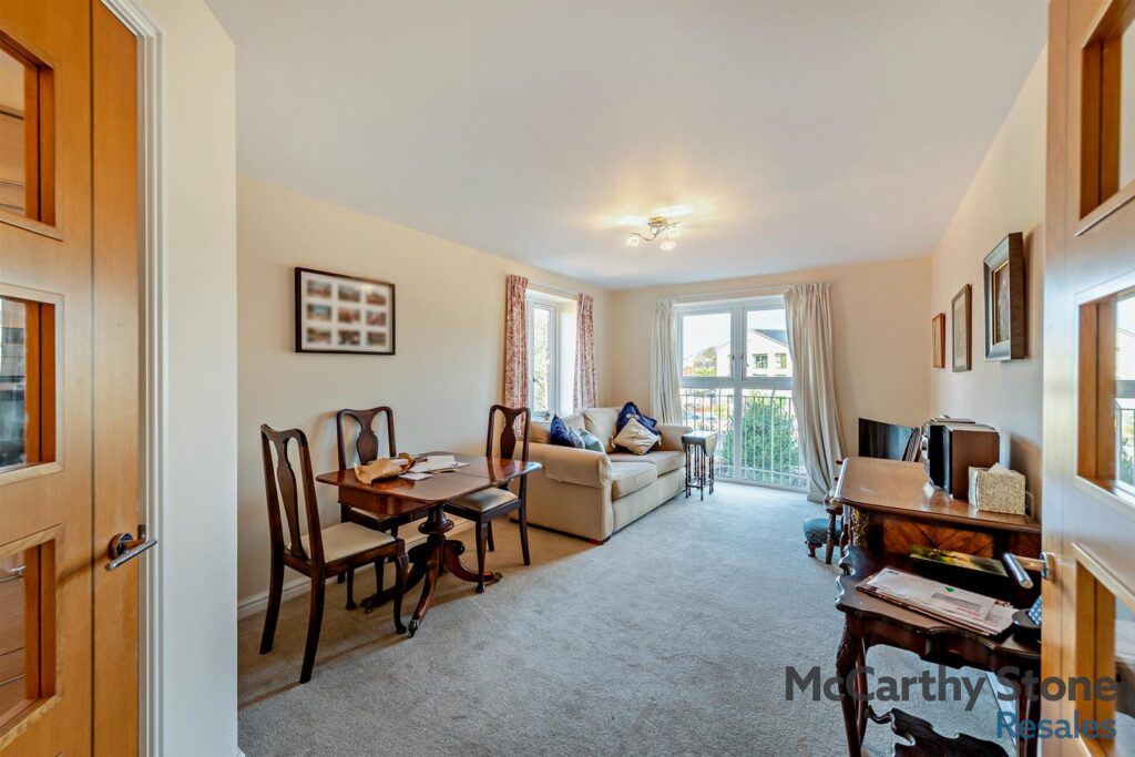 Roswell Court, Douglas Avenue, Exmouth
