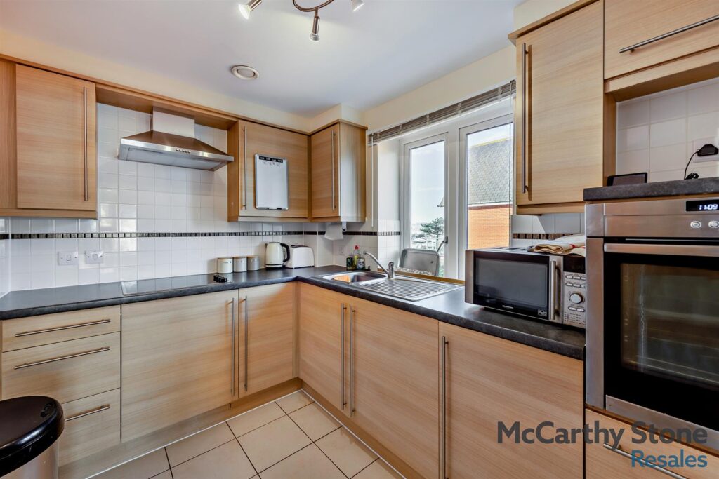 Roswell Court, Douglas Avenue, Exmouth