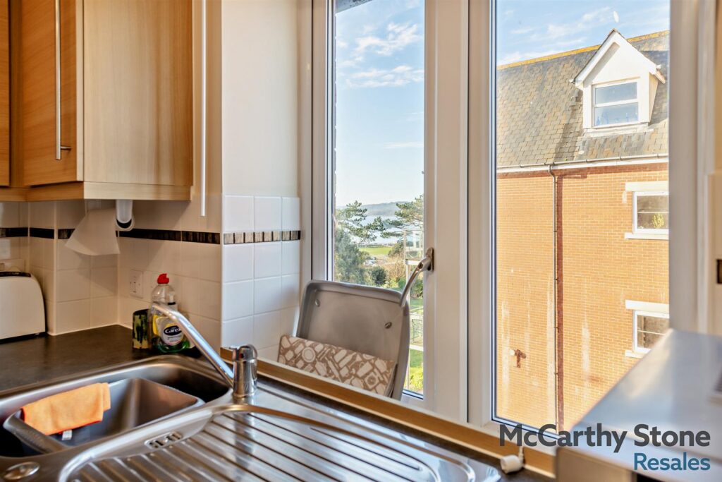 Roswell Court, Douglas Avenue, Exmouth
