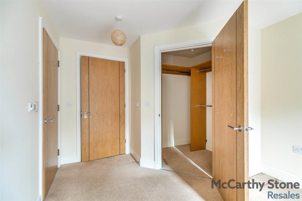 Elm Tree Court, High Street, Huntingdon