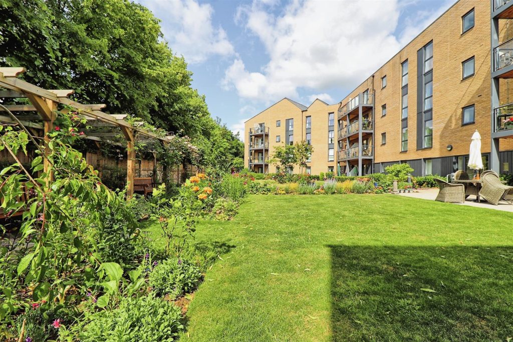 Miami House, Princes Road, Chelmsford, Essex, CM2 9GE