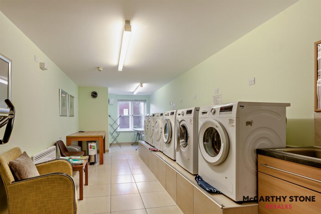 Imber Court, George Street, Warminster, BA12 8FY
