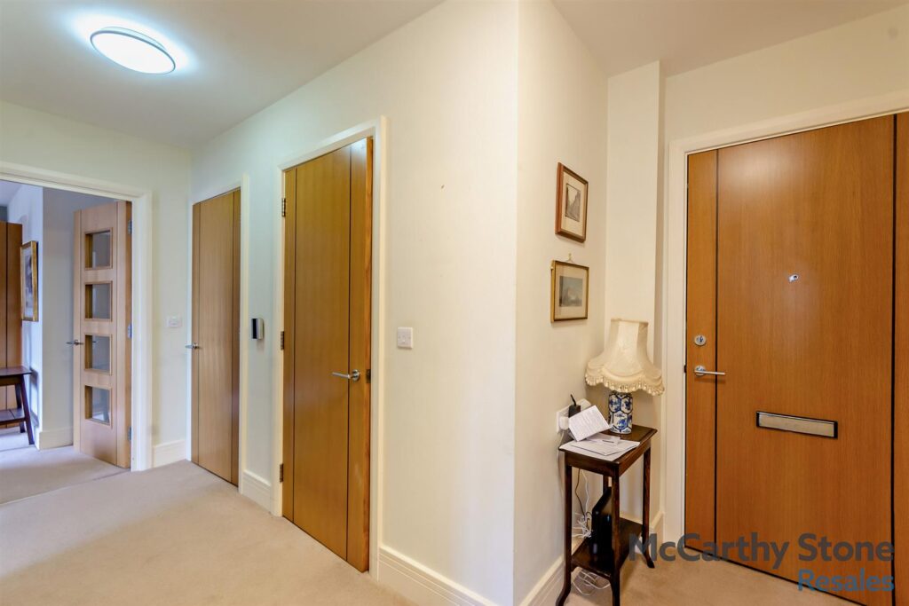 Avalon Court, Newport, Lincoln