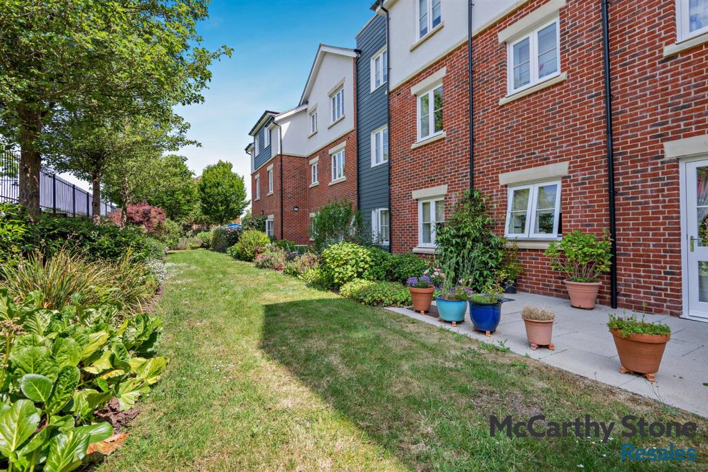 Horsley Place, High Street, Cranbrook, Kent, TN17 3DH