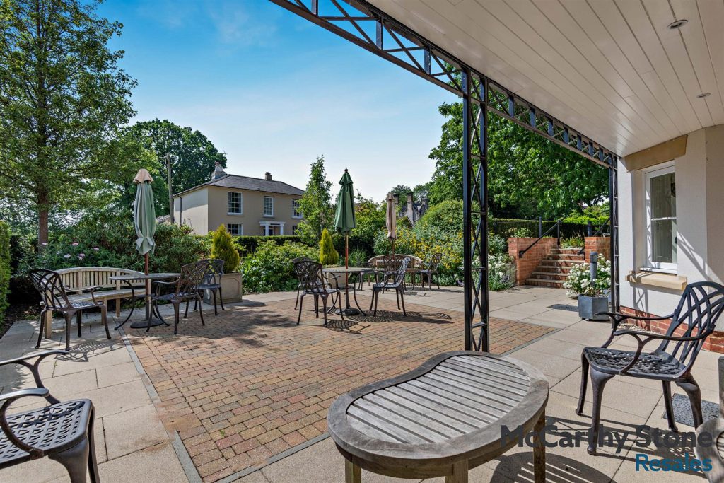 Horsley Place, High Street, Cranbrook, Kent, TN17 3DH