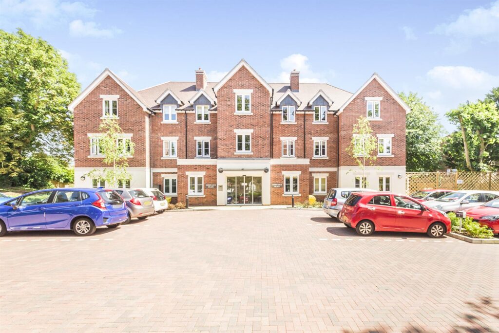 Constance Place, 111 London Road, Knebworth
