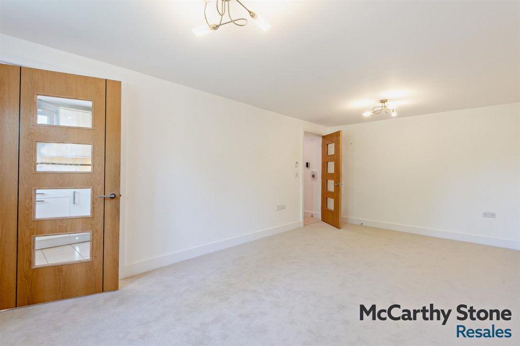 Horsley Place, High Street, Cranbrook, Kent, TN17 3DH