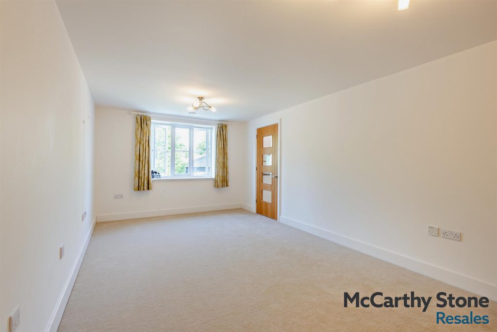 Horsley Place, High Street, Cranbrook, Kent, TN17 3DH