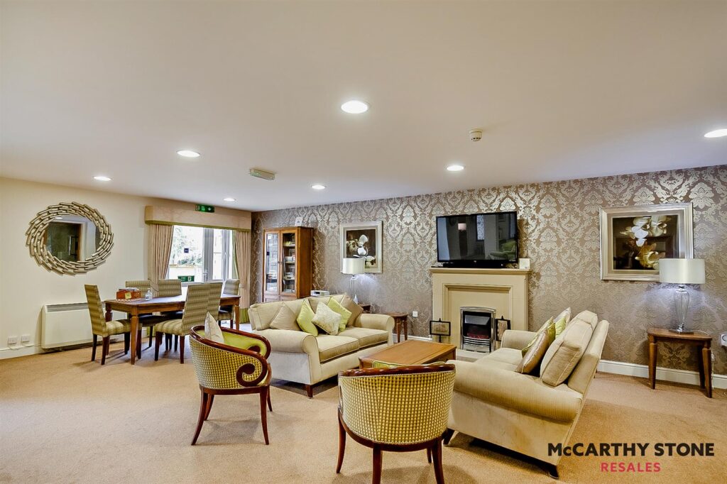 Lys Lander, Tregolls Road, Truro, TR1 1GR