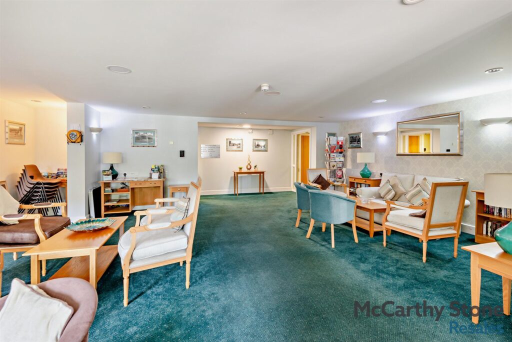 Stewart Court, High Street, Epping, CM16 4FJ