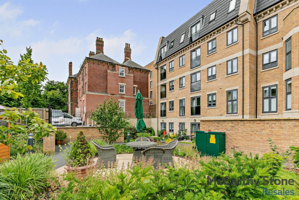 Beckett Grange, Barnsley