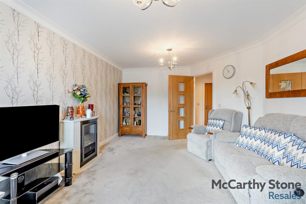 Kempley Close, Hampton Centre, Peterborough, PE7 8QH