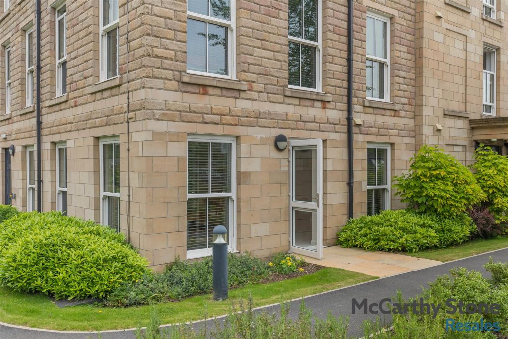 Devonshire Place, Station Road, Buxton
