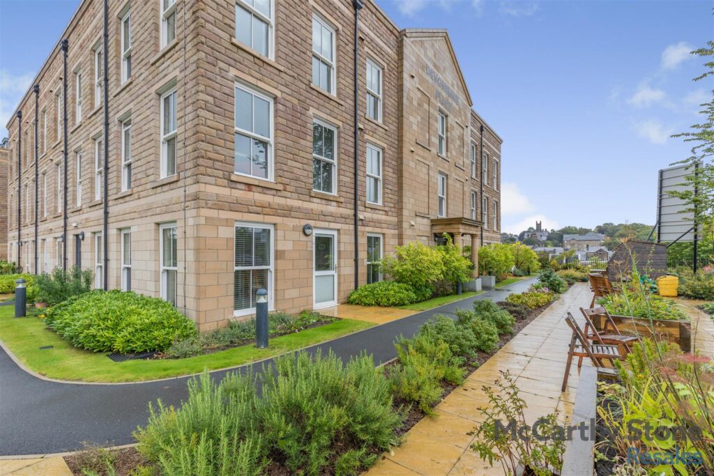 Devonshire Place, Station Road, Buxton