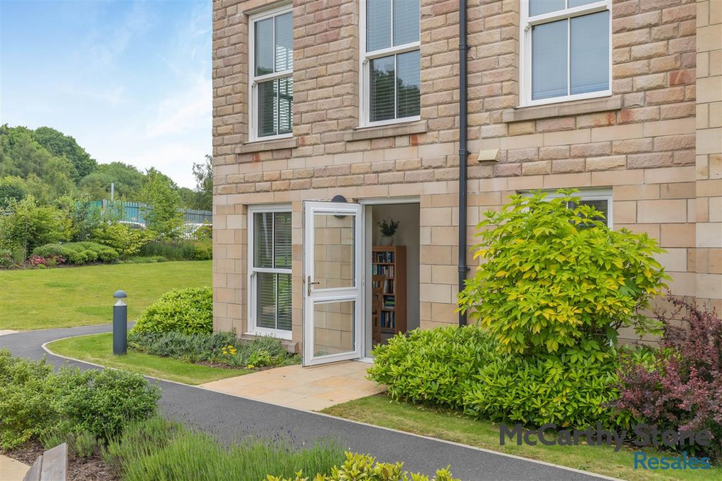 Devonshire Place, Station Road, Buxton