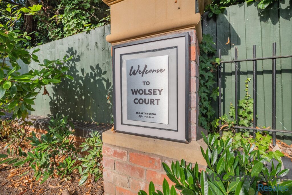 Wolsey Court, Knighton Park Road, Leicester