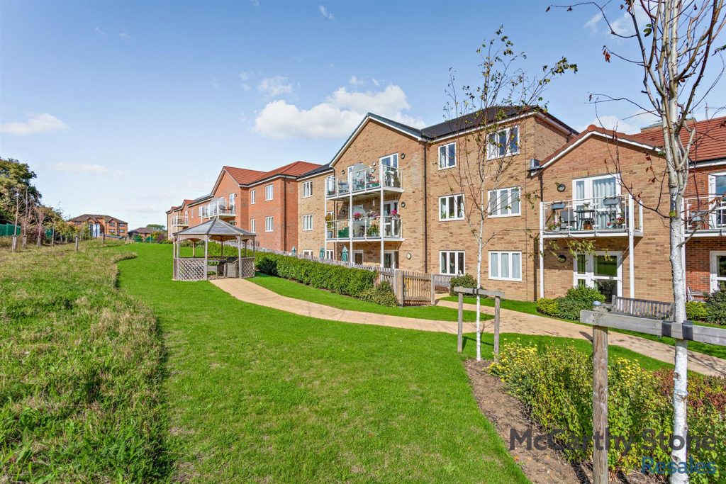 Bluebell House, Barnsdale Drive, Westcroft, Milton Keynes MK4 4DU
