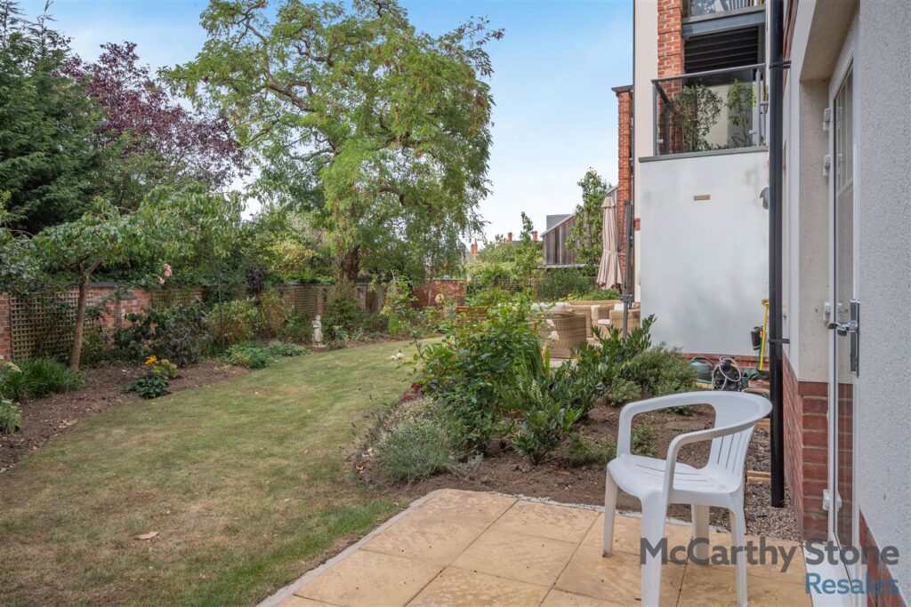 Wolsey Court, Knighton Park Road, Leicester