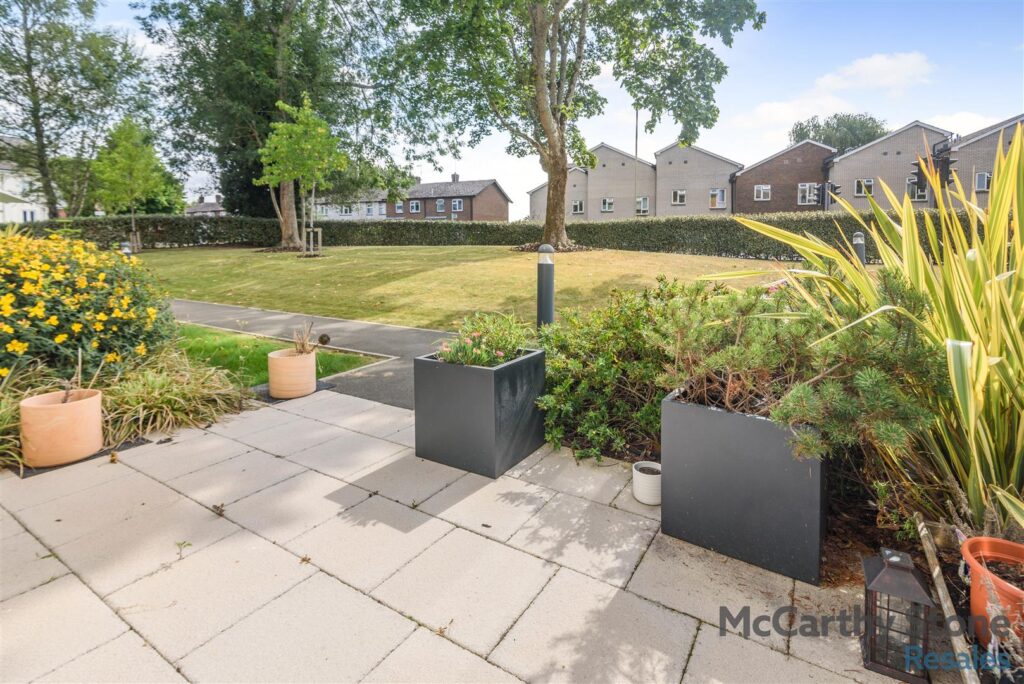 Queen Elizabeth Place, Orchard Lane, Alton