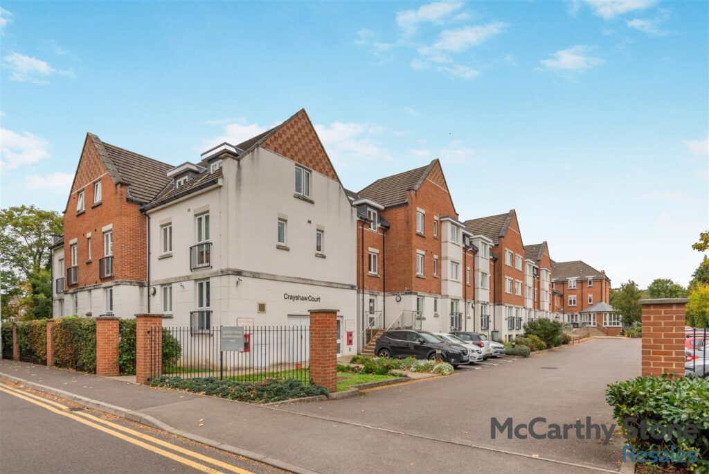 Crayshaw Court, Abbotsmead Place, Caversham, Reading