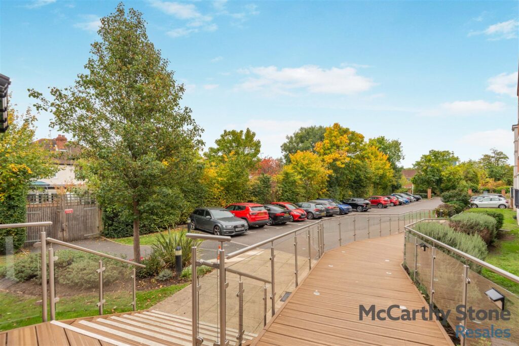 Crayshaw Court, Abbotsmead Place, Caversham, Reading