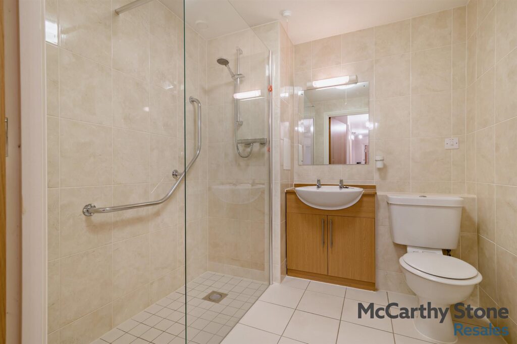 Cabot Court, Bath Road, Longwell Green, Bristol