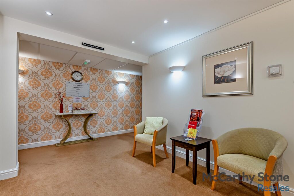 Cabot Court, Bath Road, Longwell Green, Bristol