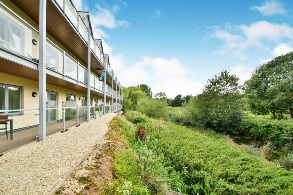 Bowles Court, Westmead Lane, Chippenham