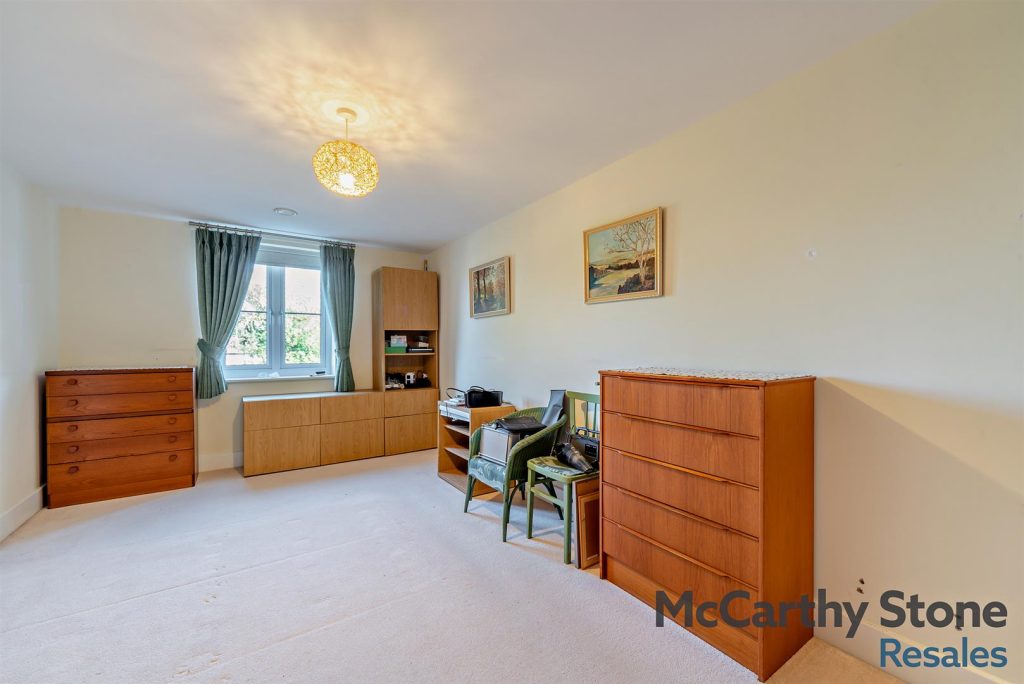Queens Gate, Wellington Road, Wokingham, RG40 2DS