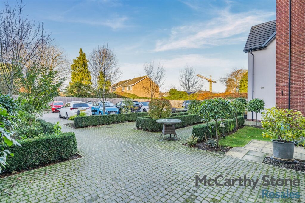 Brindley Gardens, Bilbrook, Wolverhampton, WV8 1FL