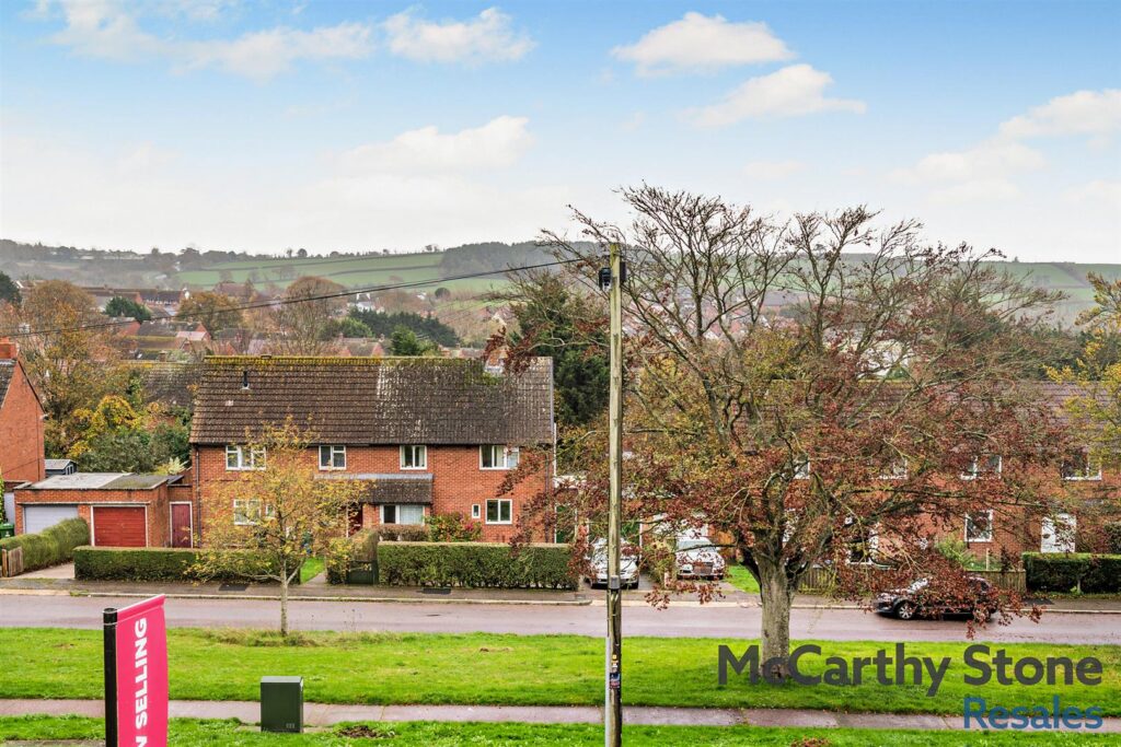 The Curlews, Merchant Avenue, Exmouth