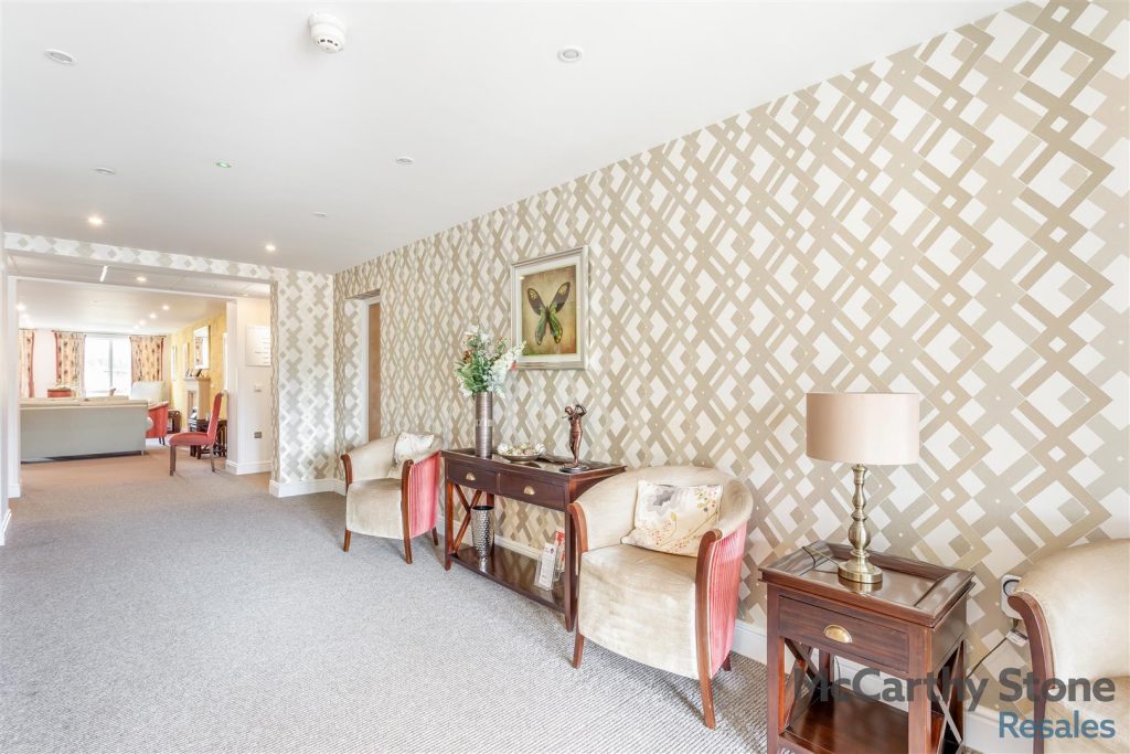 8 Westonia Court, 582-592 Wellingborough Road, Northampton